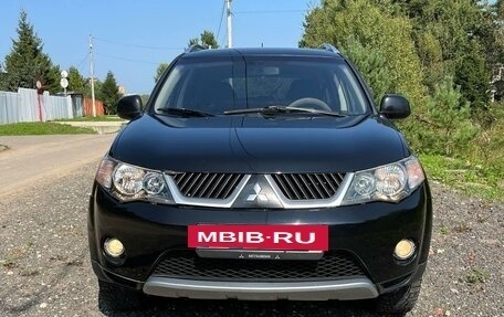 Mitsubishi Outlander III рестайлинг 3, 2008 год, 900 000 рублей, 2 фотография