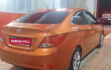 Hyundai Solaris II рестайлинг, 2015 год, 945 000 рублей, 5 фотография