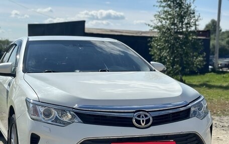 Toyota Camry, 2016 год, 2 350 000 рублей, 10 фотография