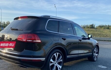 Volkswagen Touareg III, 2015 год, 3 200 000 рублей, 3 фотография