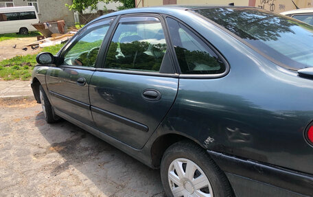 Renault Laguna II, 1994 год, 150 000 рублей, 3 фотография