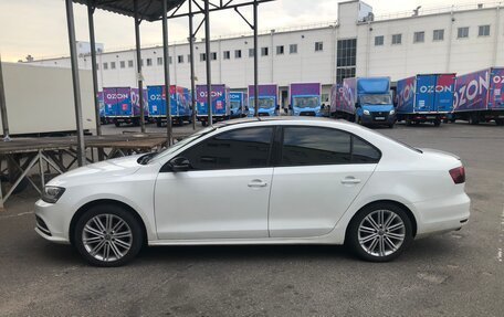 Volkswagen Jetta VI, 2016 год, 1 900 000 рублей, 3 фотография