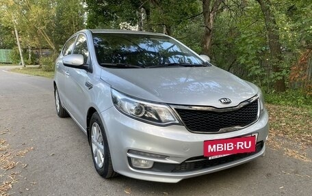 KIA Rio III рестайлинг, 2017 год, 1 335 000 рублей, 2 фотография