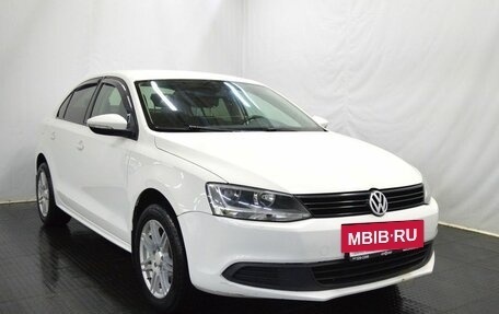 Volkswagen Jetta VI, 2012 год, 890 000 рублей, 3 фотография