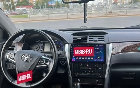 Toyota Camry, 2018 год, 2 850 000 рублей, 7 фотография