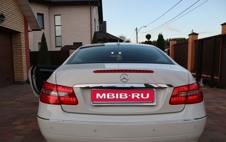 Mercedes-Benz E-Класс, 2010 год, 1 690 000 рублей, 7 фотография