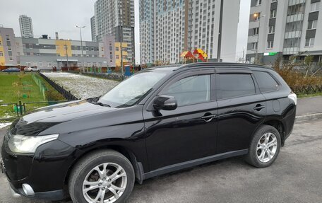 Mitsubishi Outlander III рестайлинг 3, 2012 год, 1 480 000 рублей, 6 фотография