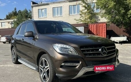 Mercedes-Benz M-Класс, 2012 год, 2 560 000 рублей, 3 фотография