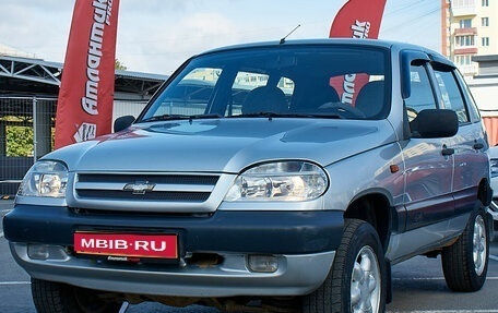 Chevrolet Niva I рестайлинг, 2004 год, 430 000 рублей, 1 фотография