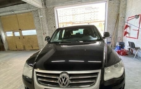 Volkswagen Touareg III, 2008 год, 1 100 000 рублей, 1 фотография