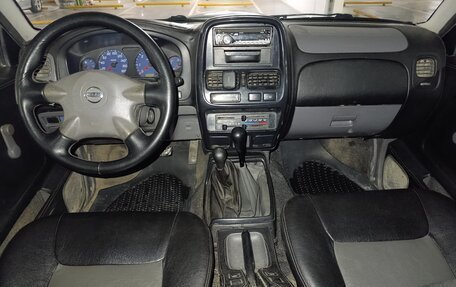 Nissan NP300, 2009 год, 1 200 000 рублей, 5 фотография