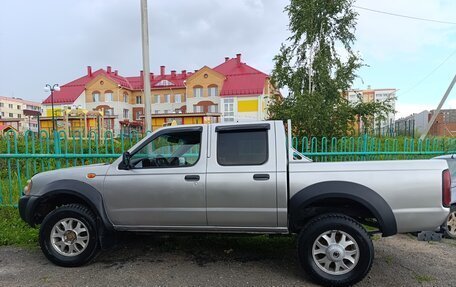 Nissan NP300, 2009 год, 1 200 000 рублей, 4 фотография