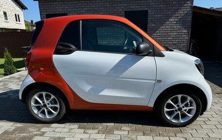 Smart Fortwo III, 2018 год, 1 099 000 рублей, 8 фотография