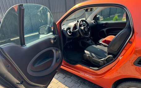 Smart Fortwo III, 2018 год, 1 099 000 рублей, 11 фотография