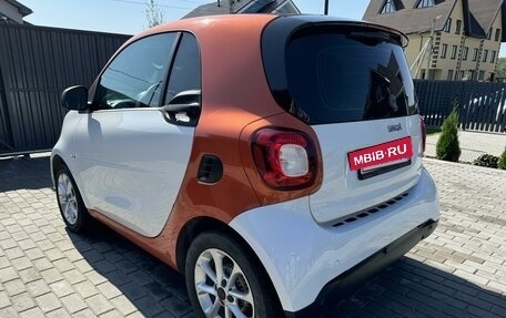 Smart Fortwo III, 2018 год, 1 099 000 рублей, 6 фотография