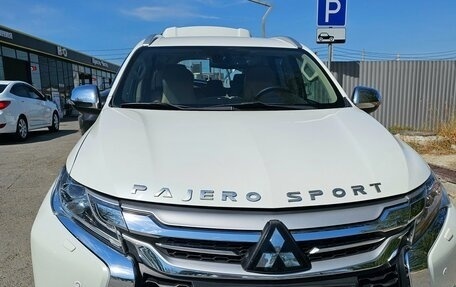 Mitsubishi Pajero Sport III рестайлинг, 2017 год, 3 600 000 рублей, 5 фотография