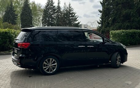 KIA Carnival III, 2018 год, 3 200 000 рублей, 5 фотография