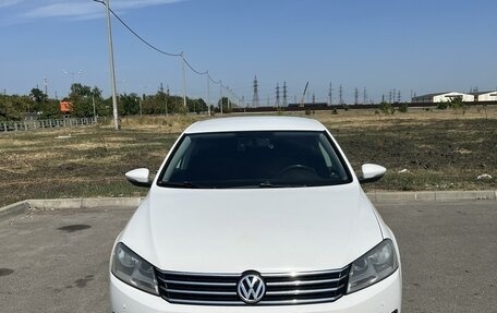 Volkswagen Passat B7, 2012 год, 1 280 000 рублей, 2 фотография