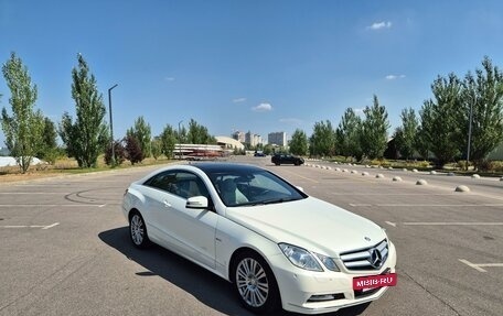 Mercedes-Benz E-Класс, 2011 год, 1 800 000 рублей, 3 фотография