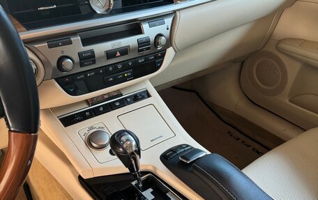 Lexus ES VII, 2014 год, 3 490 000 рублей, 14 фотография