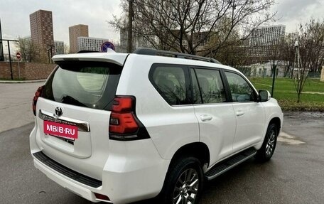 Toyota Land Cruiser Prado 150 рестайлинг 2, 2019 год, 4 780 000 рублей, 6 фотография