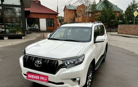 Toyota Land Cruiser Prado 150 рестайлинг 2, 2019 год, 4 780 000 рублей, 3 фотография