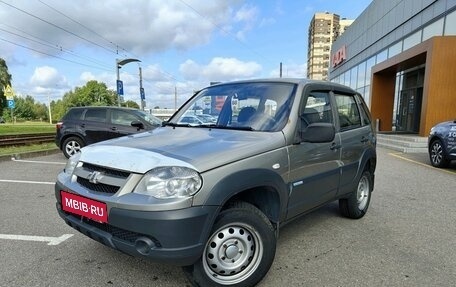 Chevrolet Niva I рестайлинг, 2011 год, 469 000 рублей, 1 фотография