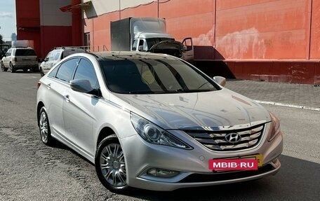 Hyundai Sonata VI, 2012 год, 995 000 рублей, 3 фотография