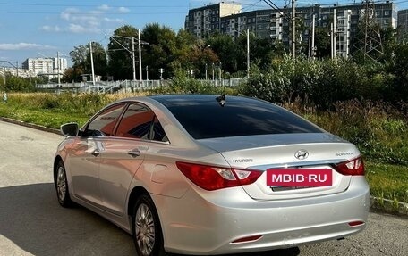 Hyundai Sonata VI, 2012 год, 995 000 рублей, 7 фотография