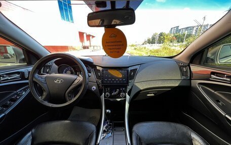 Hyundai Sonata VI, 2012 год, 995 000 рублей, 19 фотография