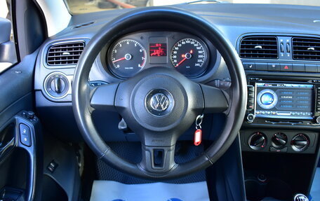 Volkswagen Polo VI (EU Market), 2011 год, 690 000 рублей, 13 фотография