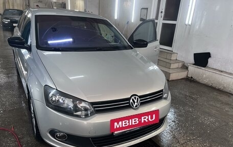 Volkswagen Polo VI (EU Market), 2014 год, 1 000 000 рублей, 3 фотография