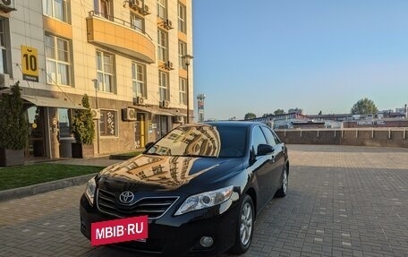 Toyota Camry, 2011 год, 1 800 000 рублей, 3 фотография