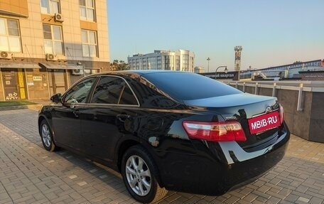 Toyota Camry, 2011 год, 1 800 000 рублей, 7 фотография