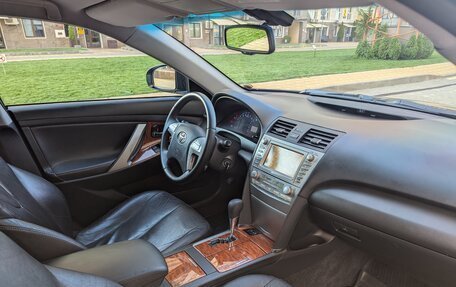 Toyota Camry, 2011 год, 1 800 000 рублей, 10 фотография