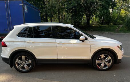 Volkswagen Tiguan II, 2017 год, 2 790 000 рублей, 4 фотография