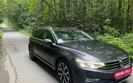 Volkswagen Passat B8 рестайлинг, 2019 год, 2 950 000 рублей, 7 фотография