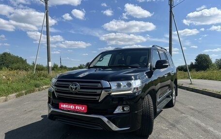 Toyota Land Cruiser 200, 2015 год, 5 200 000 рублей, 2 фотография