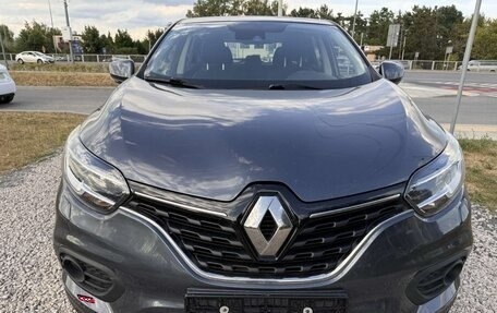 Renault Kadjar I рестайлинг, 2019 год, 1 870 000 рублей, 4 фотография