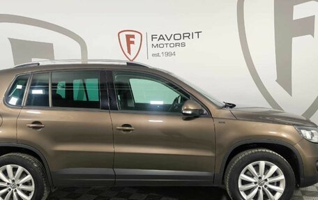 Volkswagen Tiguan I, 2016 год, 1 650 000 рублей, 4 фотография