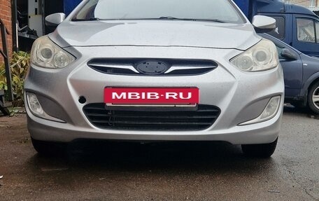 Hyundai Solaris II рестайлинг, 2011 год, 500 000 рублей, 1 фотография