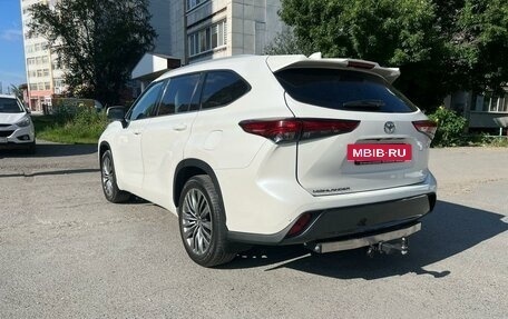 Toyota Highlander, 2021 год, 7 000 000 рублей, 6 фотография