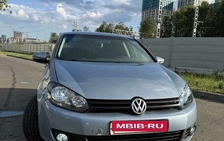 Volkswagen Golf VI, 2009 год, 800 000 рублей, 2 фотография