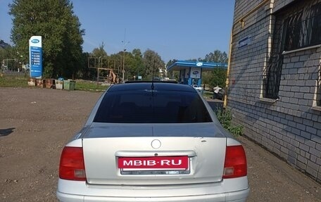 Volkswagen Passat B5+ рестайлинг, 1998 год, 310 000 рублей, 4 фотография