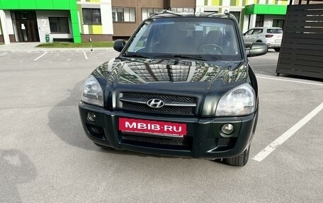 Hyundai Tucson III, 2007 год, 850 000 рублей, 2 фотография