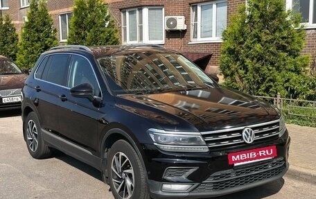 Volkswagen Tiguan II, 2018 год, 2 500 000 рублей, 2 фотография