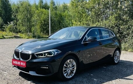 BMW 1 серия, 2020 год, 2 590 000 рублей, 4 фотография