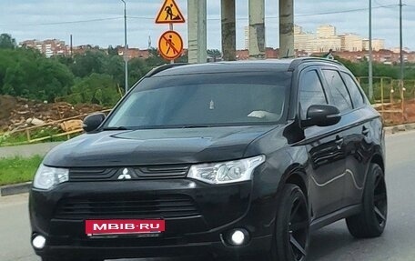 Mitsubishi Outlander III рестайлинг 3, 2012 год, 1 980 000 рублей, 3 фотография