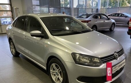 Volkswagen Polo VI (EU Market), 2011 год, 639 000 рублей, 3 фотография