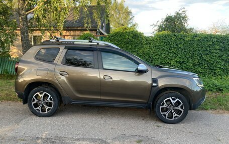 Renault Duster, 2021 год, 1 960 000 рублей, 2 фотография